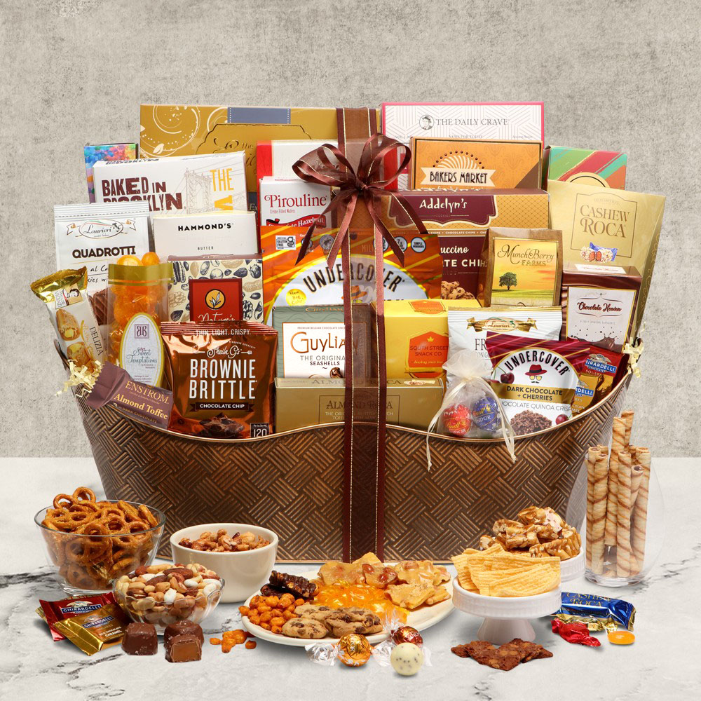 >Extravagant Gourmet Gift Basket