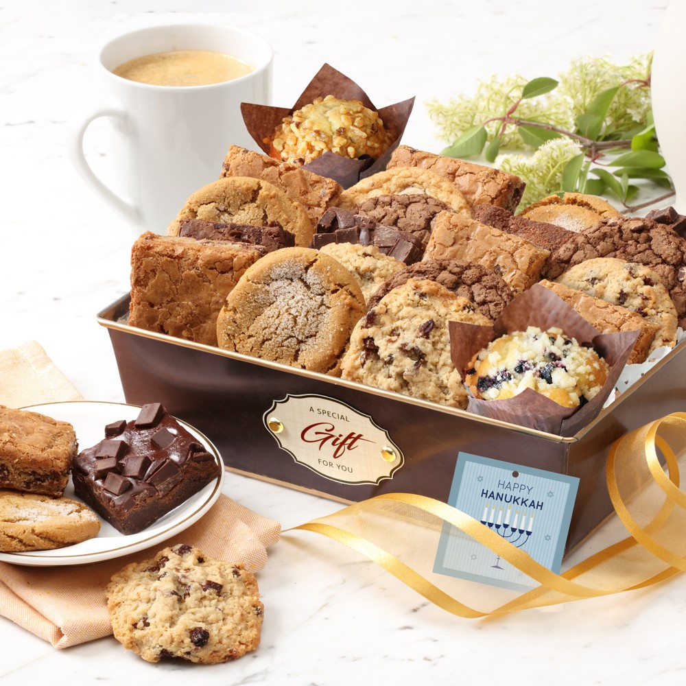 >Gourmet Baked Goods Hanukkah Gift Basket