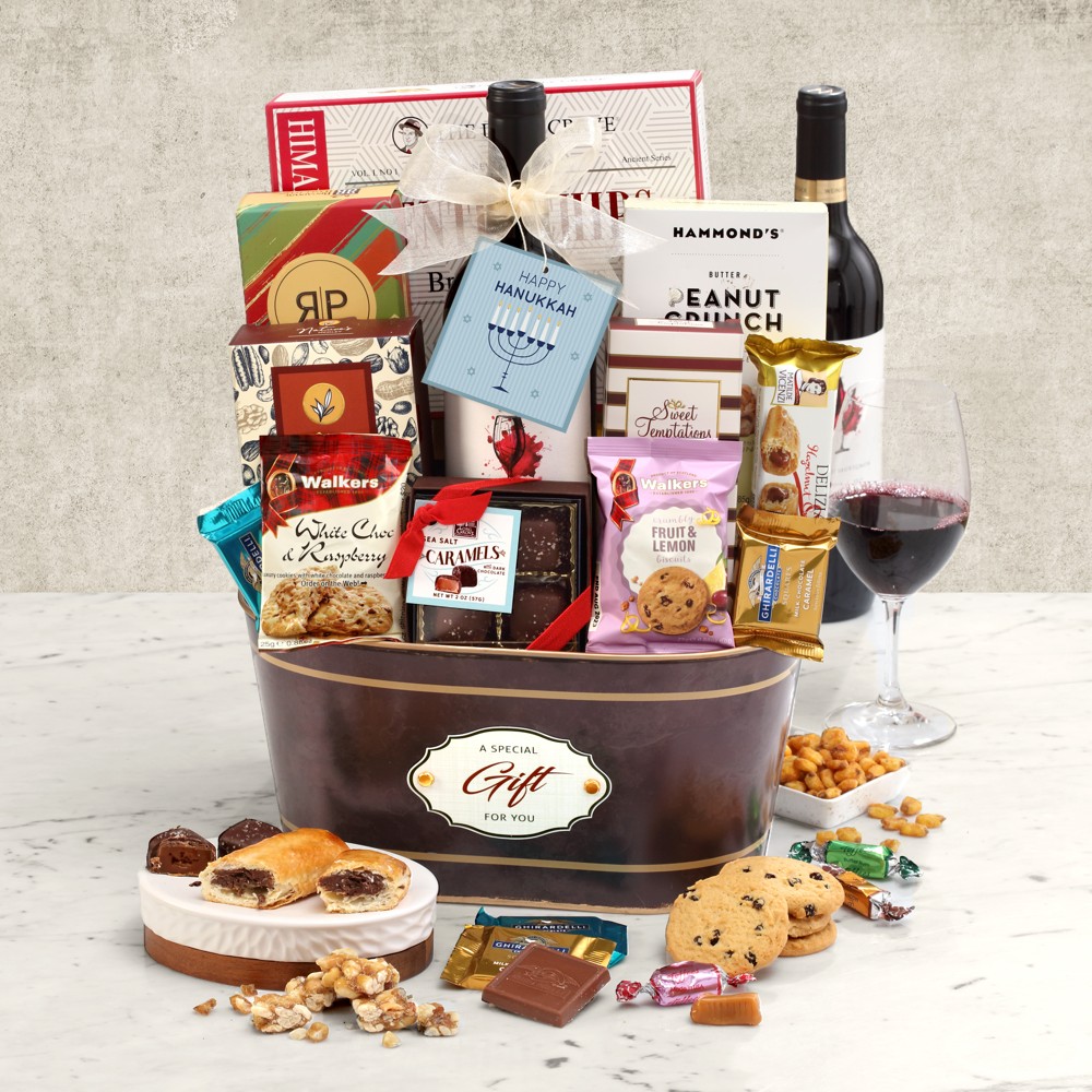 >Gourmet Hanukkah Wine Gift Basket