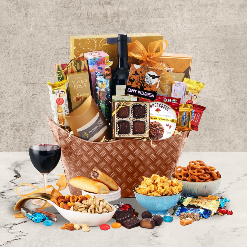 >Happy Halloween Wishes Wine Gift Basket