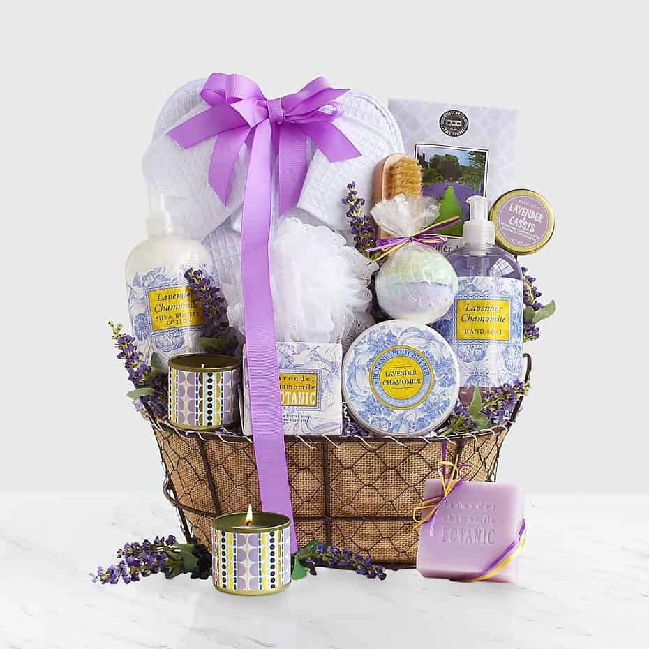 >Ultimate Lavender Spa Basket