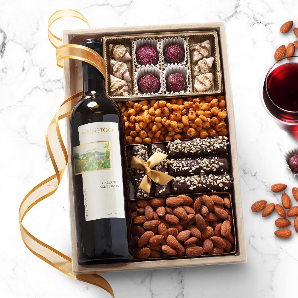 Purim Wine and Chocolate Gift Tray