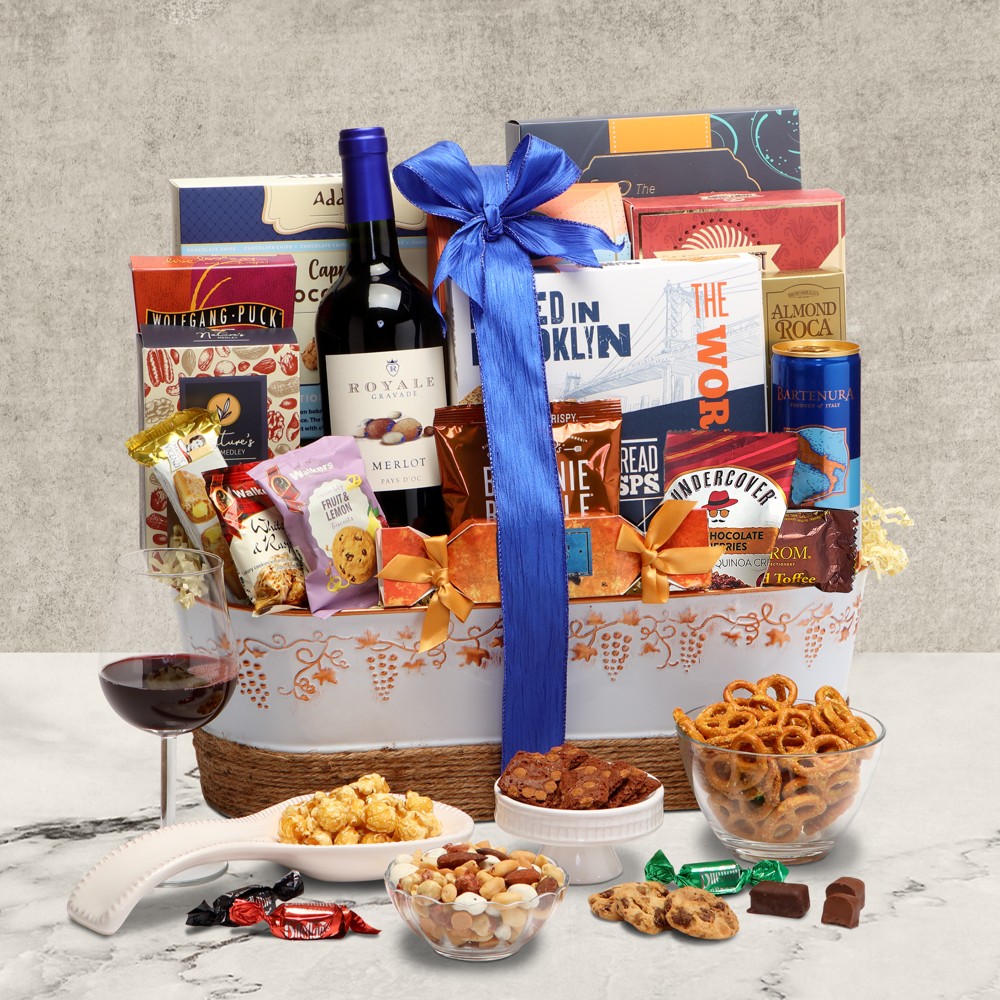 >Royal Wine Gift Basket